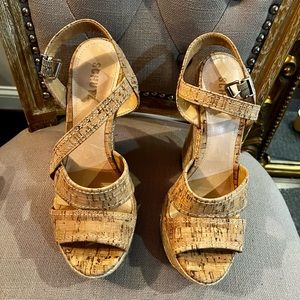 Schutz Dorida Wedges | Tan Cork Size 9.5